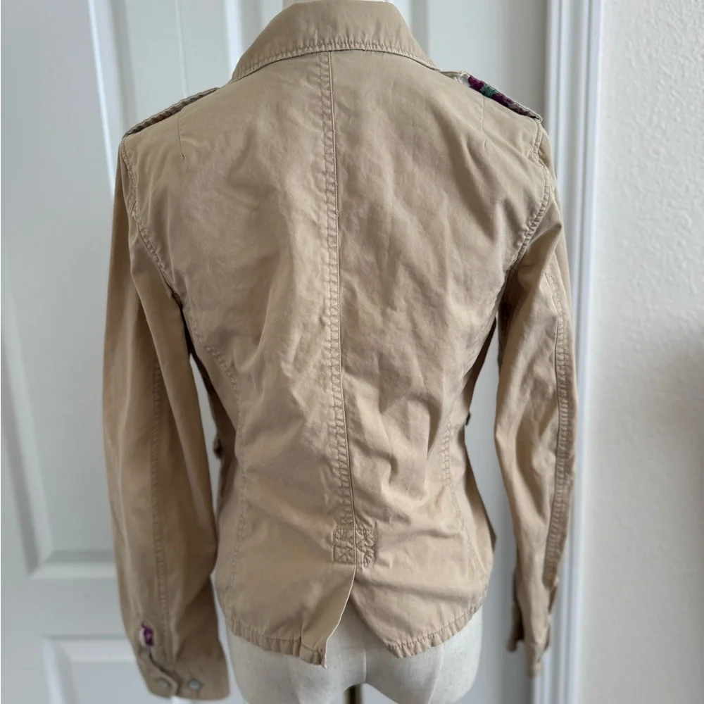Y2K Style American Eagle Outfitters Khaki Button-Front Utility Jacket - Picture 2 of 3